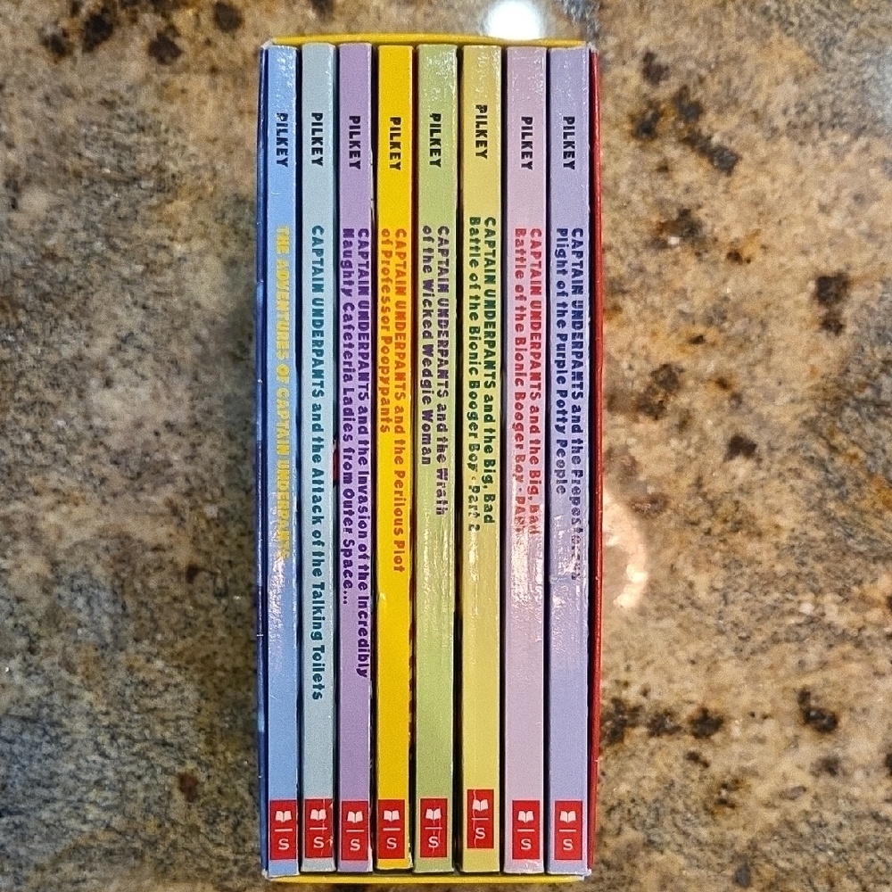 Captain Underpants Collection Box Set - Picture 2 of 3